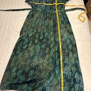 Elegant Leaf Print Dress in Green and Blue